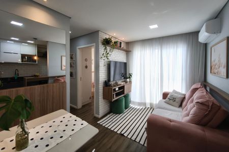 Sala de apartamento à venda com 2 quartos, 52m² em Jardim do Lago, Campinas