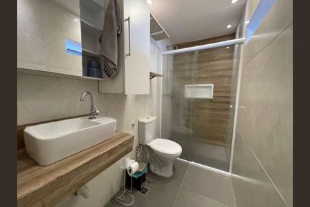 Casa à venda com 93m², 3 quartos e 1 vagaBanheiro 2