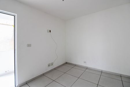 Sala de casa para alugar com 2 quartos, 68m² em Jardim Elizabete, Taboão da Serra
