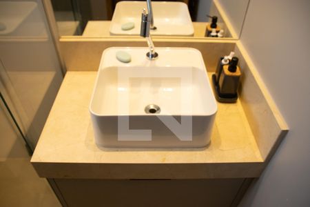 Apartamento para alugar com 187m², 3 quartos e 3 vagas Apartamento para alugar com 187m², 3 quartos e 3 vagasBanheiro da Suíte 1