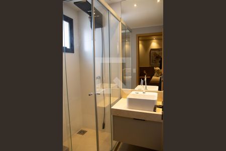 Apartamento para alugar com 187m², 3 quartos e 3 vagas Apartamento para alugar com 187m², 3 quartos e 3 vagasBanheiro da Suíte 1