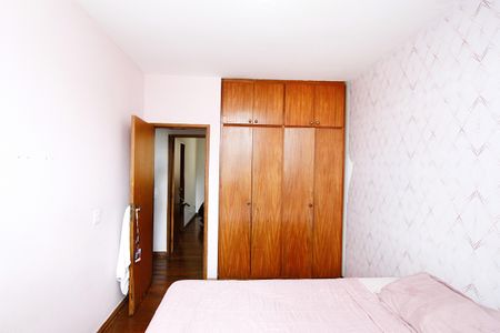 Apartamento à venda com 189m², 3 quartos e 1 vagaQuarto 2