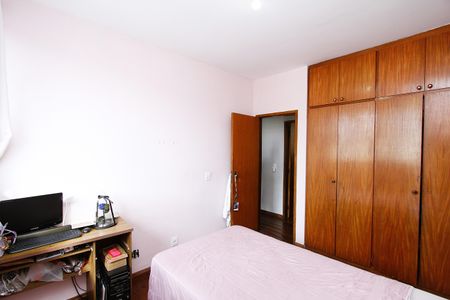 Apartamento à venda com 189m², 3 quartos e 1 vagaQuarto 2