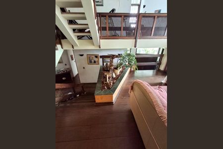 Casa à venda com 3 quartos, 538m² em Campestre, Santo André