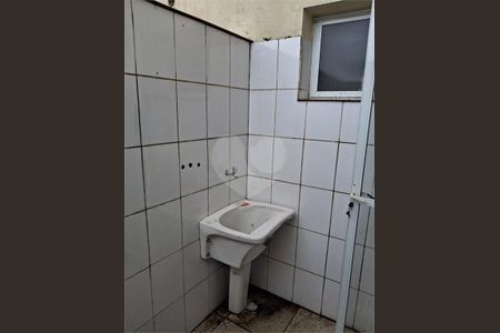 Casa à venda com 66m², 2 quartos e 2 vagas