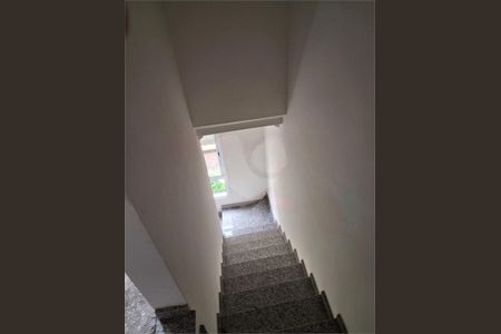 Casa à venda com 66m², 2 quartos e 2 vagas