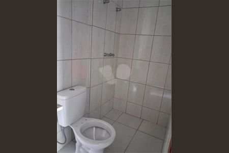 Casa à venda com 66m², 2 quartos e 2 vagas
