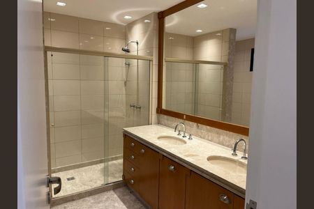 Apartamento à venda com 371m², 5 quartos e 5 vagas