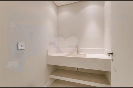 Apartamento à venda com 208m², 4 quartos e sem vaga