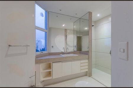 Apartamento à venda com 208m², 4 quartos e sem vaga