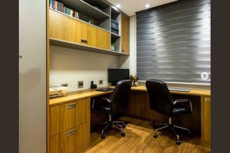 Apartamento à venda com 3 quartos, 133m² em Jardim da Saúde, São Paulo