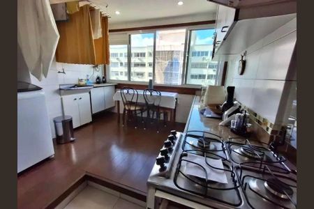 Apartamento à venda com 220m², 3 quartos e 2 vagas