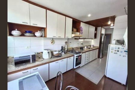 Apartamento à venda com 220m², 3 quartos e 2 vagas