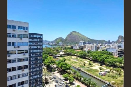 Apartamento à venda com 220m², 3 quartos e 2 vagas