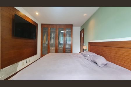 Apartamento à venda com 3 quartos, 130m² em Charitas, Niterói