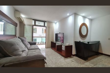 Apartamento à venda com 3 quartos, 130m² em Charitas, Niterói