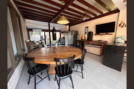 Casa de Condomínio à venda com 4 quartos, 240m² em Vargem Grande, Rio de Janeiro