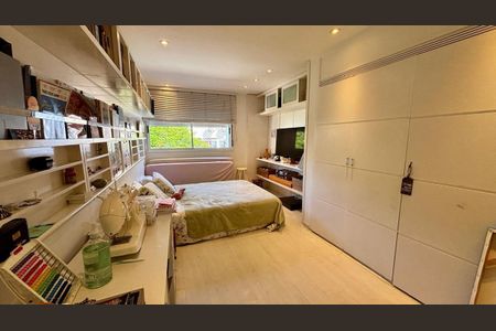 Apartamento à venda com 300m², 4 quartos e 3 vagas