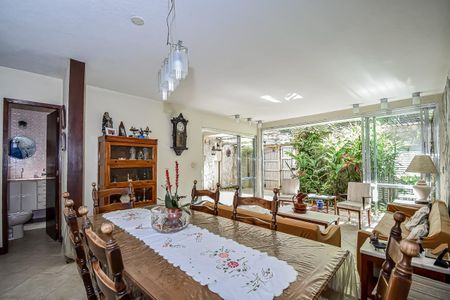 Casa à venda com 5 quartos, 284m² em Urca, Rio de Janeiro