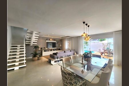 Apartamento à venda com 4 quartos, 280m² em Vargem Pequena, Rio de Janeiro