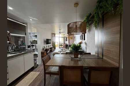 Apartamento à venda com 2 quartos, 76m² em Gragoatá, Niterói