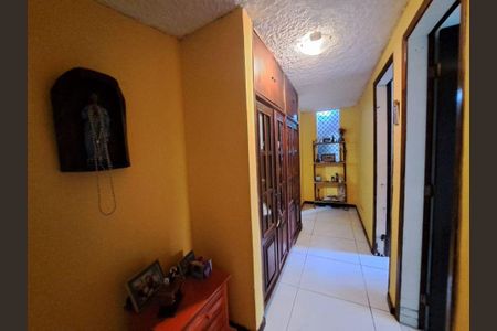 Casa à venda com 3 quartos, 200m² em Maria Paula, Niterói