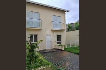 Casa à venda com 66m², 2 quartos e 2 vagas