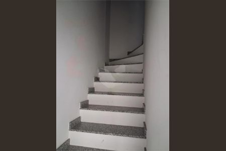 Casa à venda com 66m², 2 quartos e 2 vagas