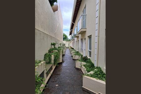 Casa à venda com 66m², 2 quartos e 2 vagas