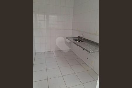 Casa à venda com 66m², 2 quartos e 2 vagas