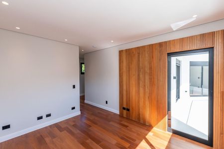 Casa à venda com 4 quartos, 516m² em Alphaville, Santana de Parnaíba