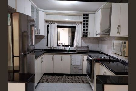 Casa à venda com 324m², 4 quartos e 4 vagas