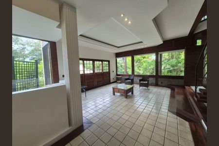 Casa à venda com 2 quartos, 300m² em Itaipu, Niterói