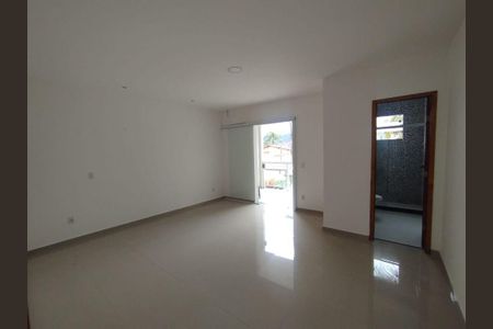 Casa à venda com 3 quartos, 124m² em Maravista, Niterói