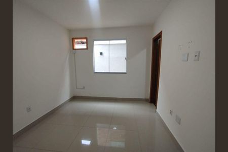 Casa à venda com 3 quartos, 124m² em Maravista, Niterói
