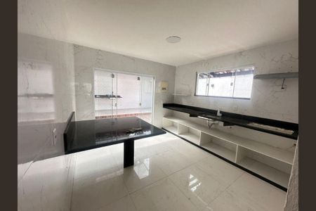 Casa à venda com 3 quartos, 124m² em Maravista, Niterói