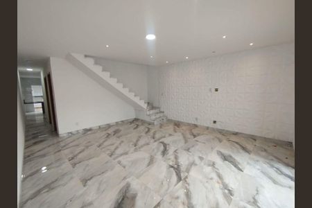 Casa à venda com 3 quartos, 124m² em Maravista, Niterói