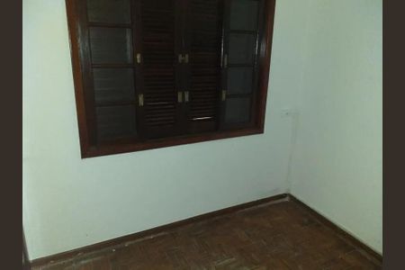 Casa à venda com 3 quartos, 160m² em Parque Sao Domingos, São Paulo