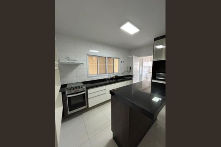 Casa à venda com 3 quartos, 160m² em Santana, São Paulo