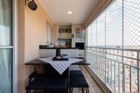 Apartamento à venda com 3 quartos, 105m² em Jardim Tupanci, Barueri