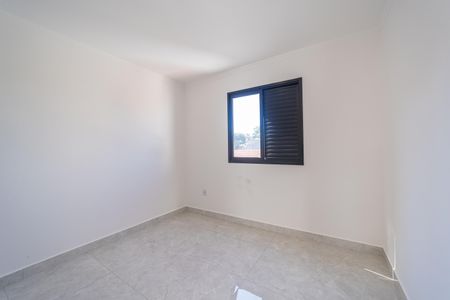 Casa à venda com 90m², 2 quartos e 2 vagasSuíte 2