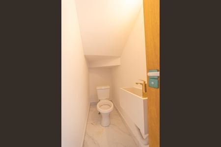 Casa à venda com 90m², 2 quartos e 2 vagasLavabo