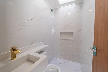 Casa à venda com 90m², 2 quartos e 2 vagasBanheiro da Suíte 1