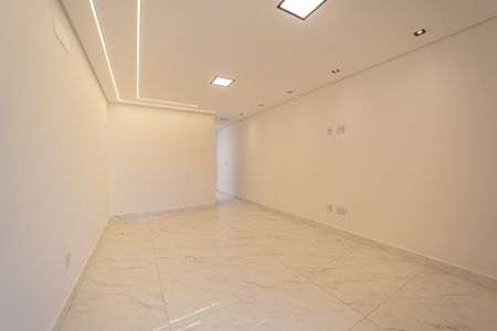 Sala de casa para alugar com 2 quartos, 90m² em Jardim Três Marias, São Paulo