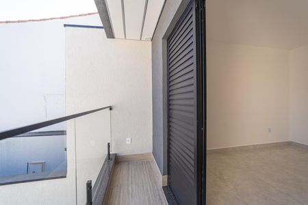 Casa à venda com 90m², 2 quartos e 2 vagasVaranda da Suíte 1