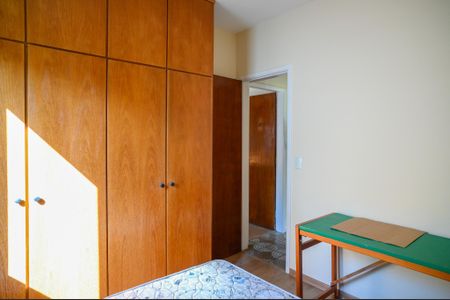 Apartamento à venda com 90m², 3 quartos e 1 vagaQuarto 2