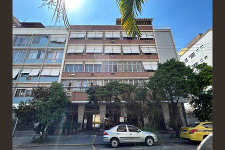 Apartamento à venda com 38m², 1 quarto e 1 vagaFachada