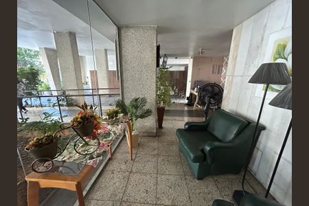 Apartamento à venda com 38m², 1 quarto e 1 vagaHall de entrada