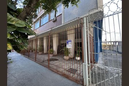 Apartamento à venda com 38m², 1 quarto e 1 vagaFachada + plaquinha