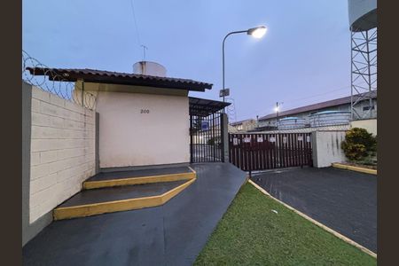 Casa de condomínio para alugar com 65m², 2 quartos e 1 vaga
